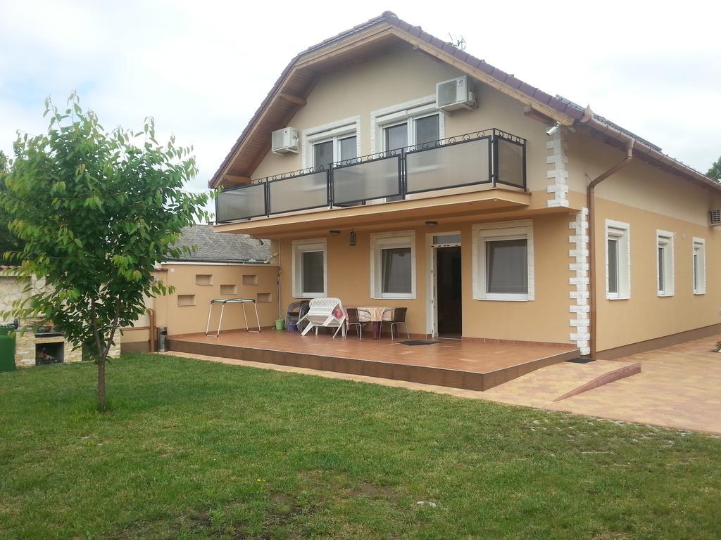 Marinica Apartman Hajdúszoboszló Esterno foto
